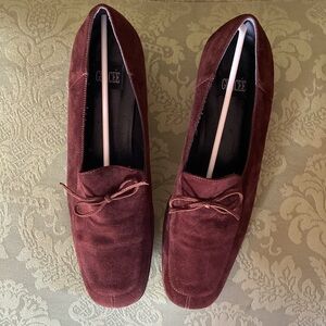 Glacee Women’s Size 11 Chestnut Suede Bow Tie Loafer Shoes